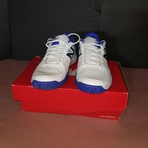 New Balance Men’s Size 11M White Athletic MCH696R3